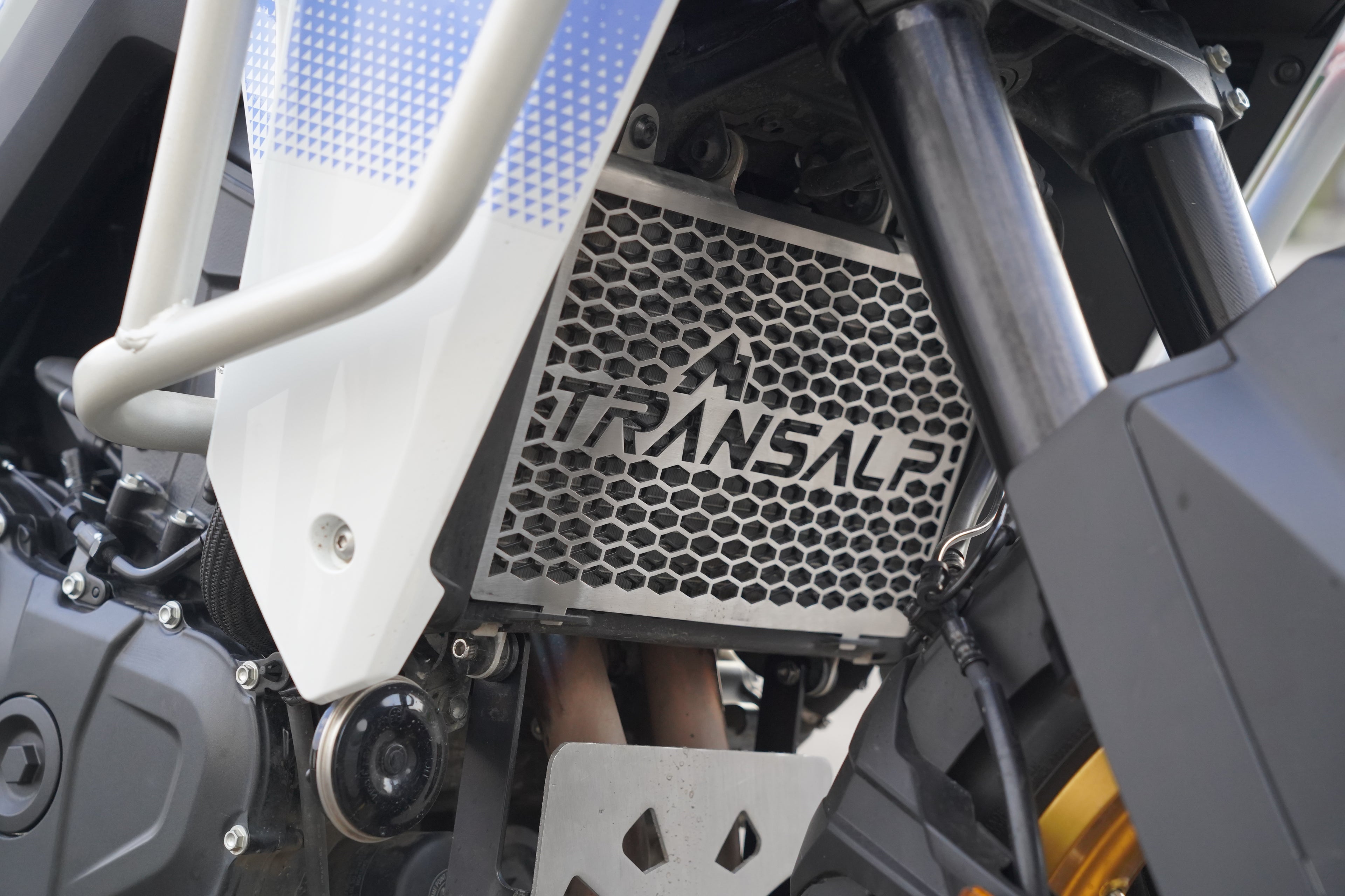 Machina Radiator grill for Honda Transalp XL 750