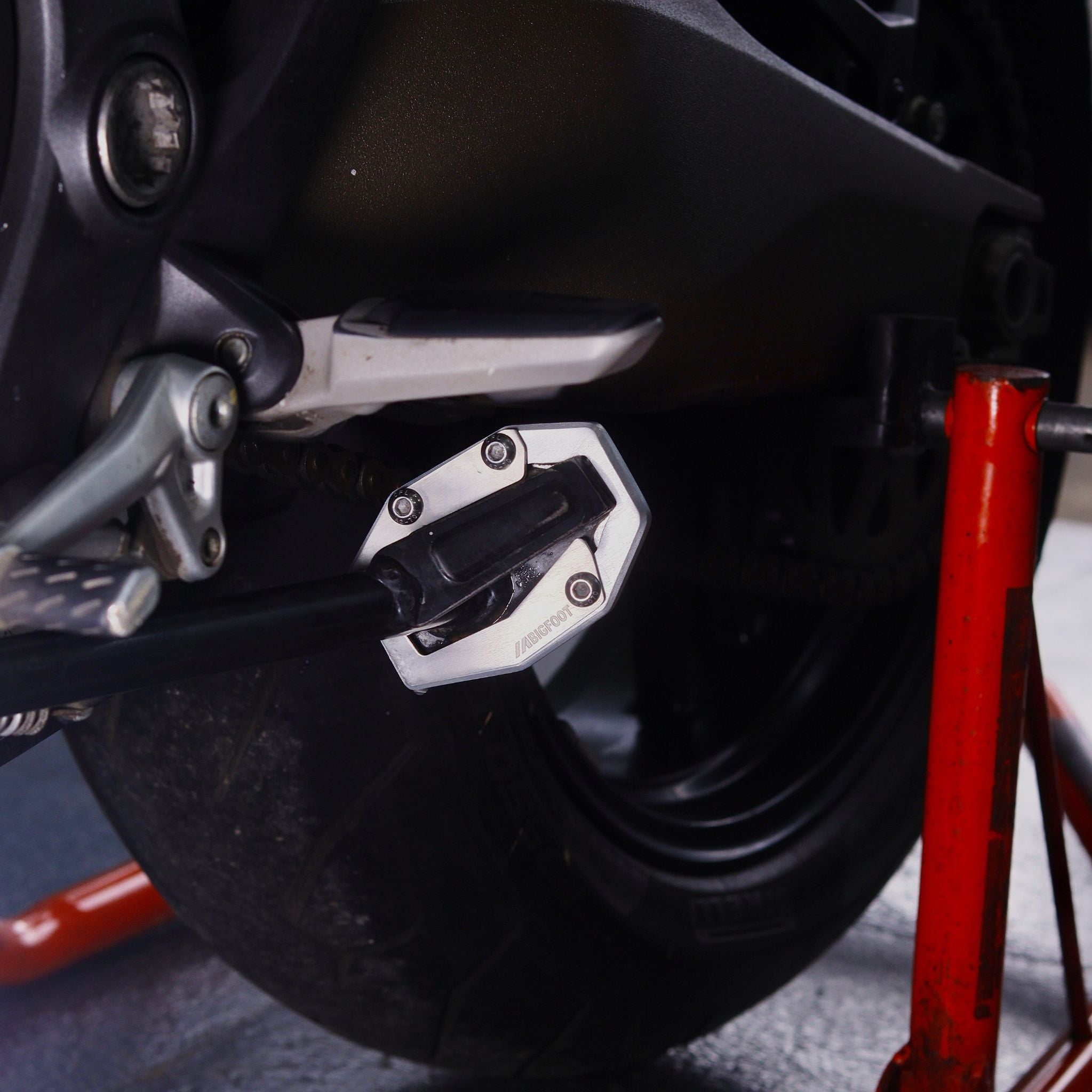 Machina Side stand extender for Ducati Scrambler / Monster / MultiStrada / Desert / Icon 800