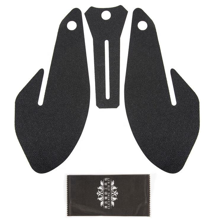 Tank grip pad kit – 3-piece set with cleaning cloth, white background