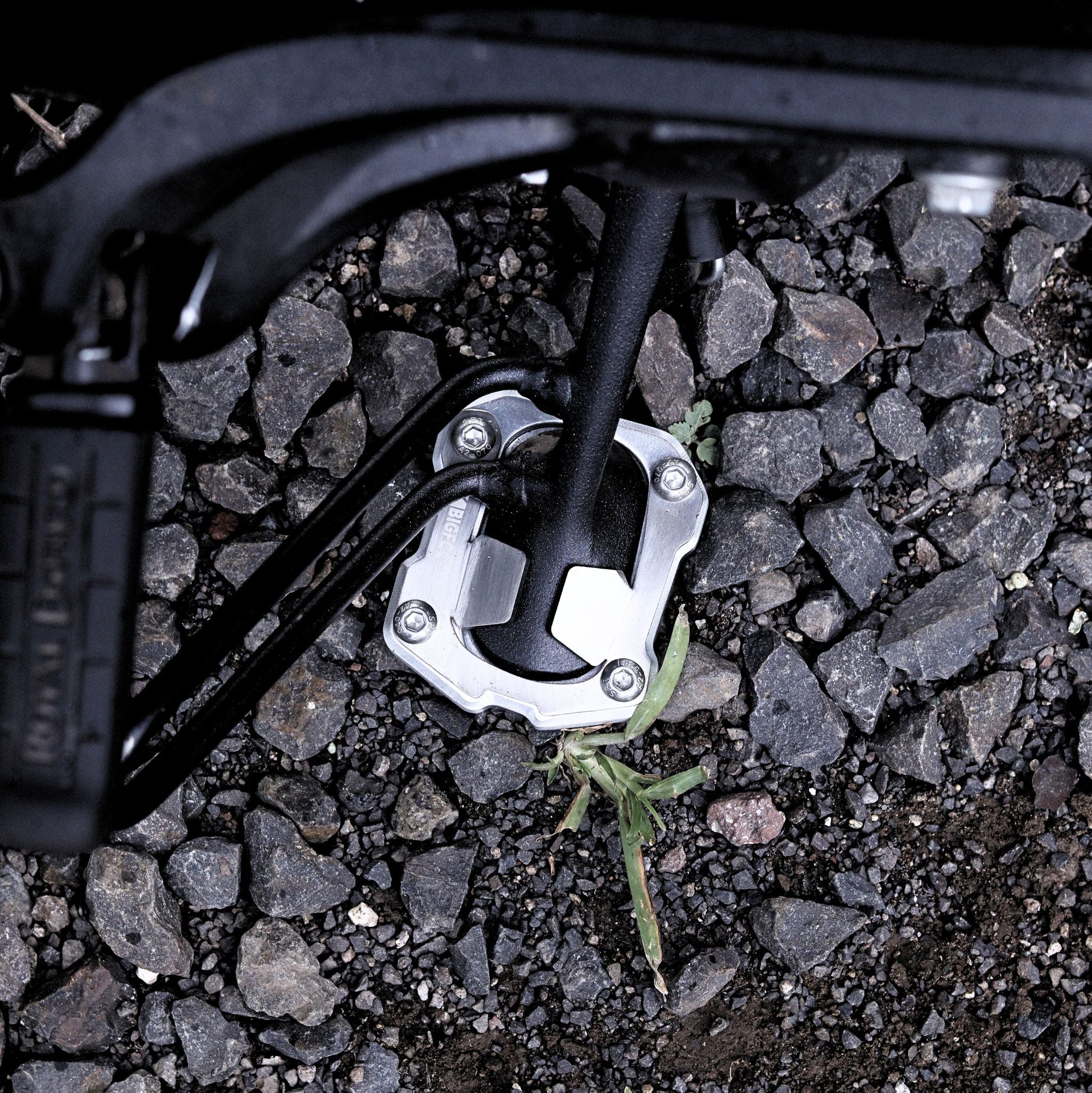 Machina Side stand extender for Royal Enfield Super Meteor 650 / Shotgun 650