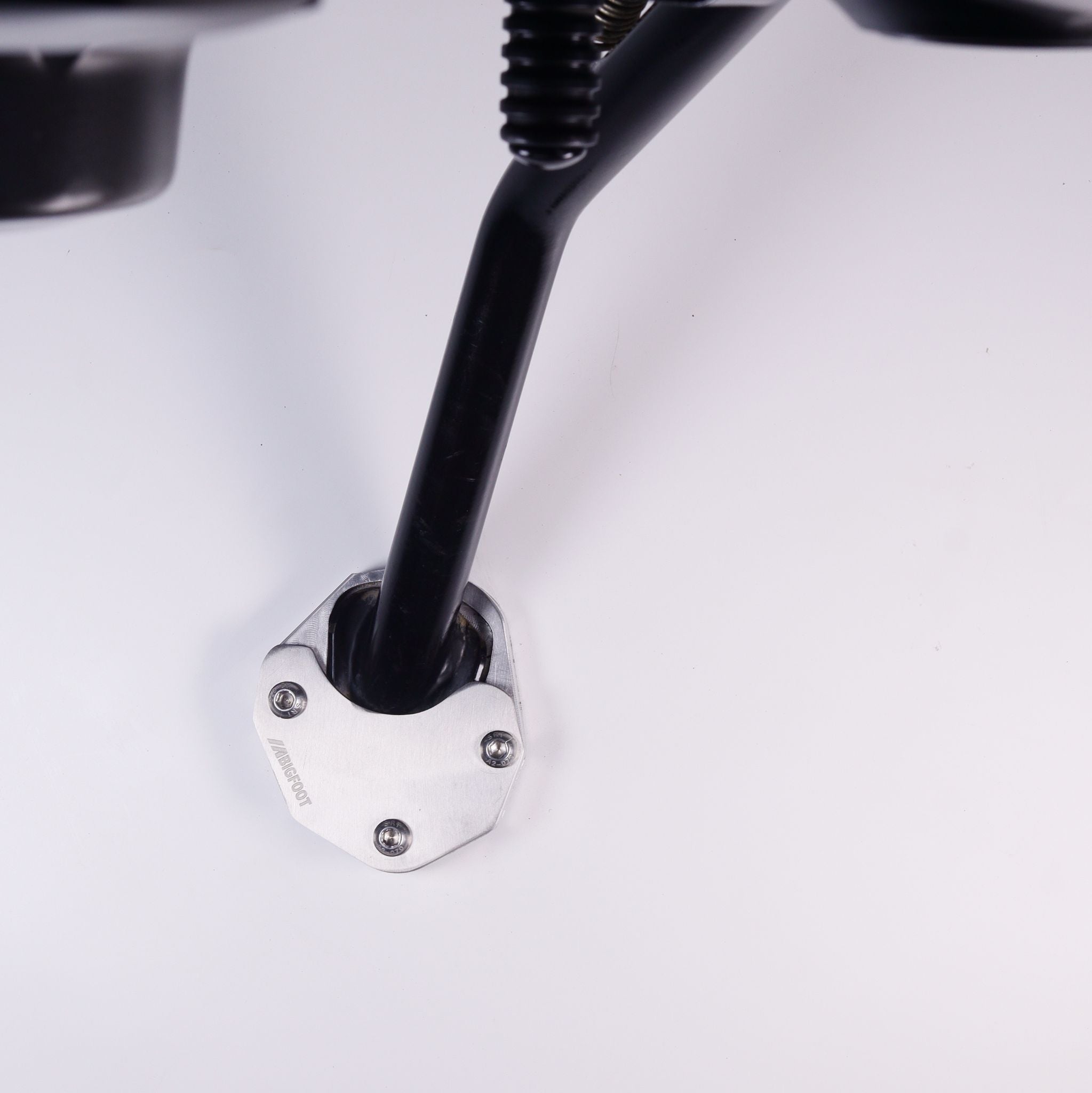 Machina Side stand extender for Triumph Tiger 660 sports