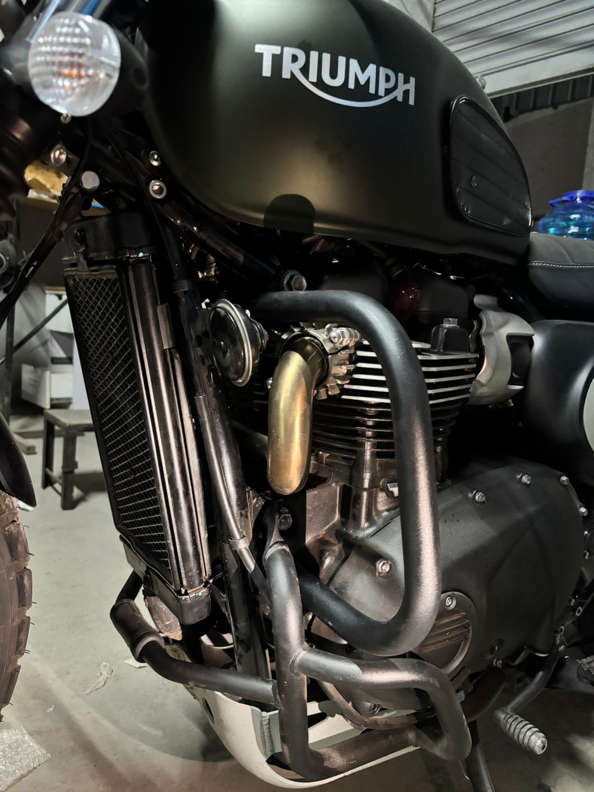 Machina crash bar for speed twin/street twin 900, speed twin 1200